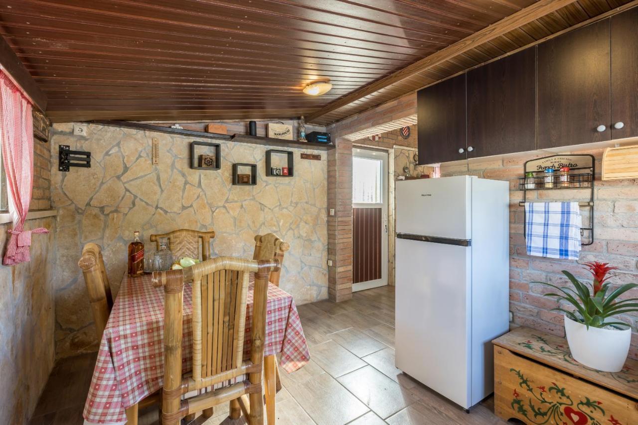 Apartments Ana Umljanovic Экстерьер фото