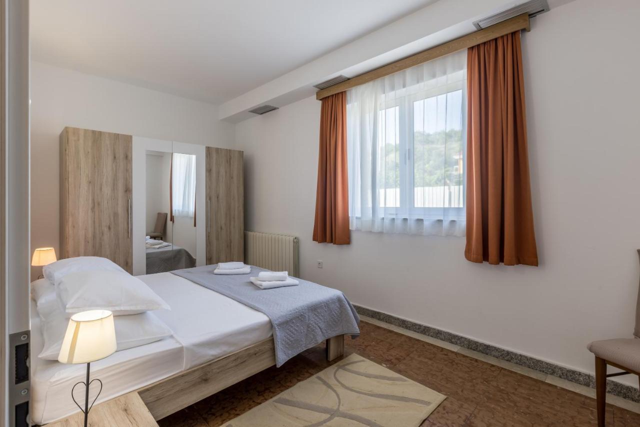 Apartments Ana Umljanovic Экстерьер фото